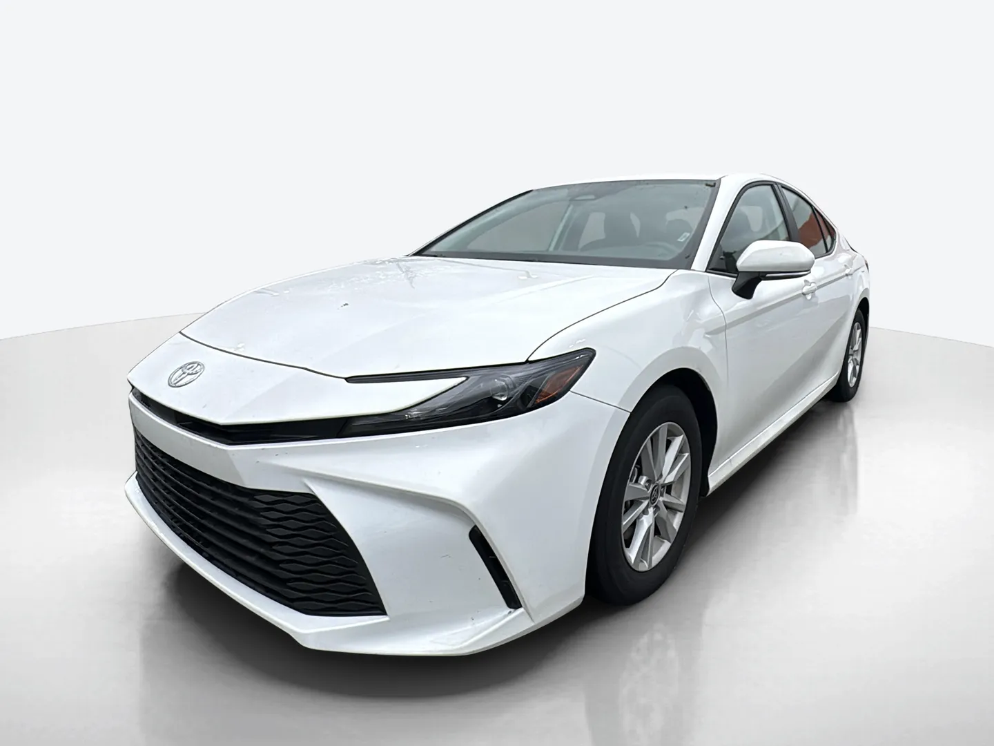 2026 Toyota Camry — image 1 of 7