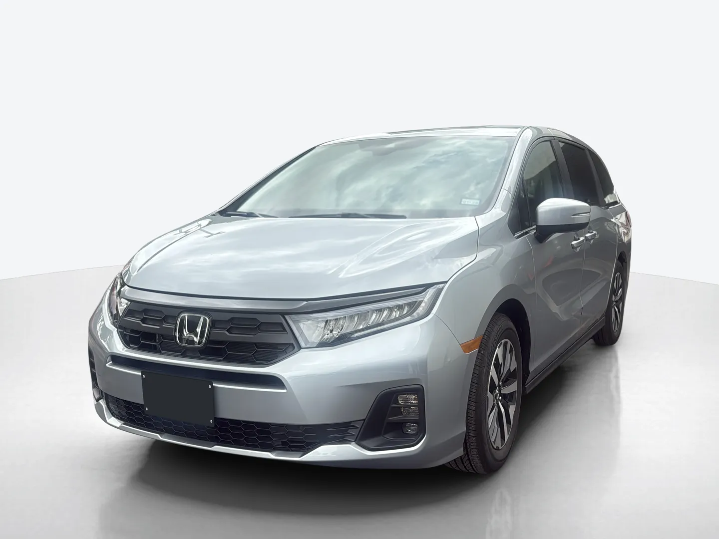 2026 Honda Odyssey — image 1 of 8