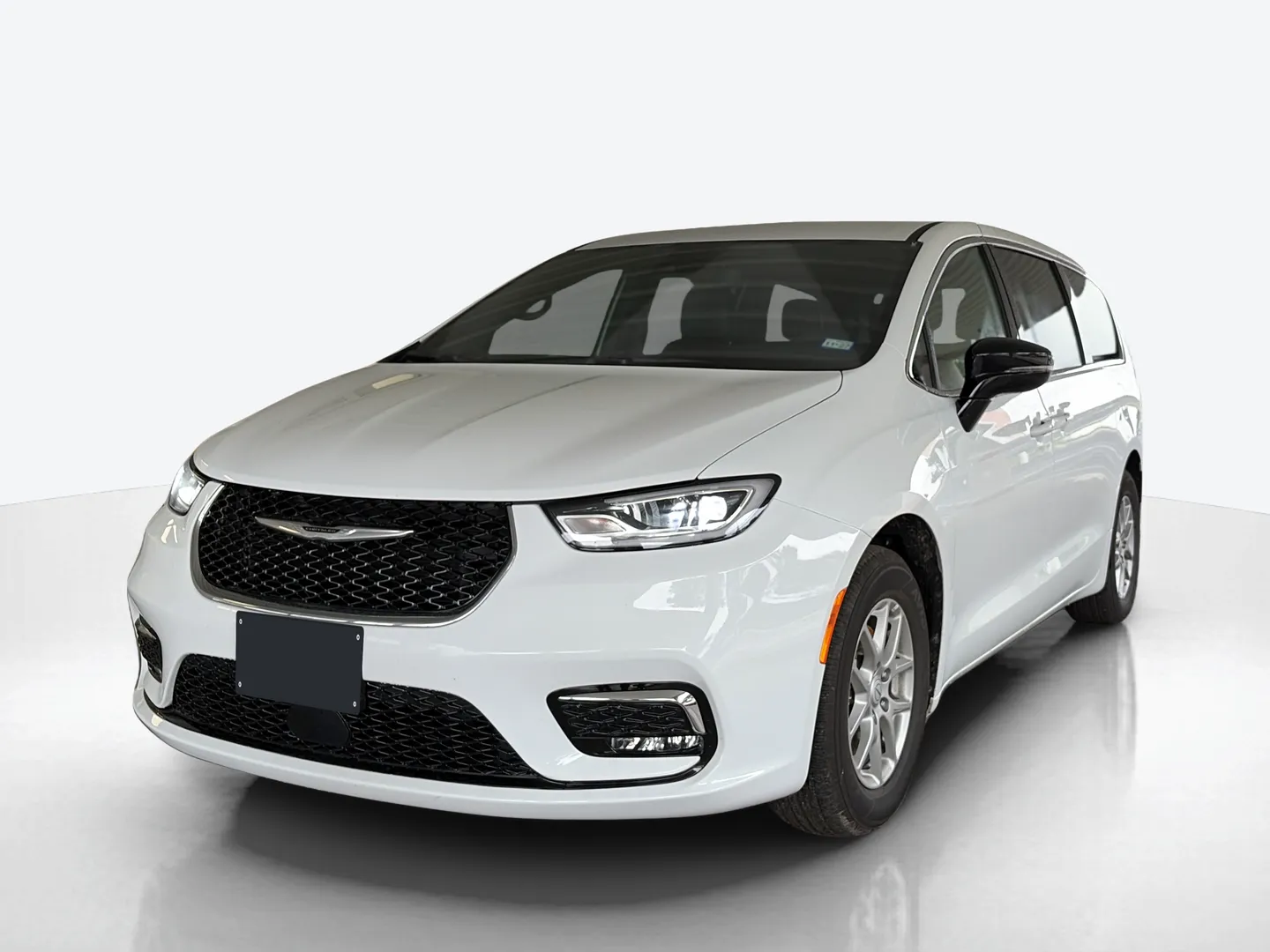 2026 Chrysler Pacifica — image 1 of 8