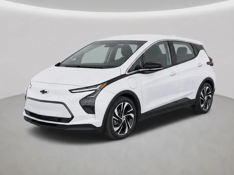 2023 Chevrolet Bolt EV — image 1 of 9