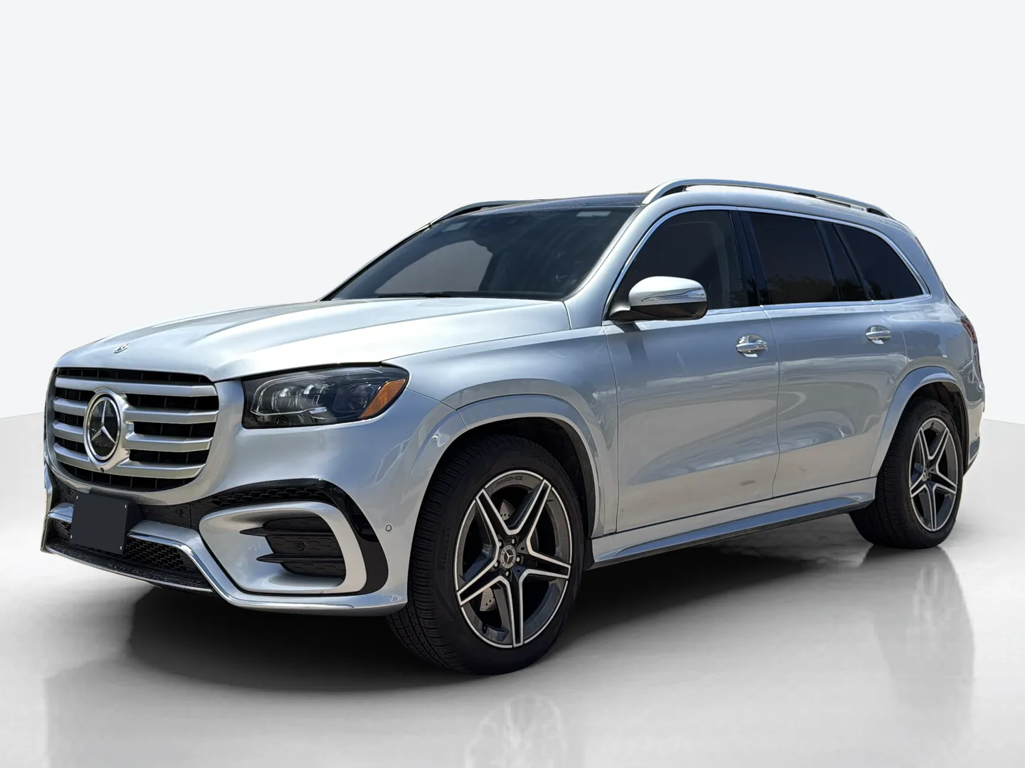 2026 Mercedes-Benz GLS — image 1 of 8