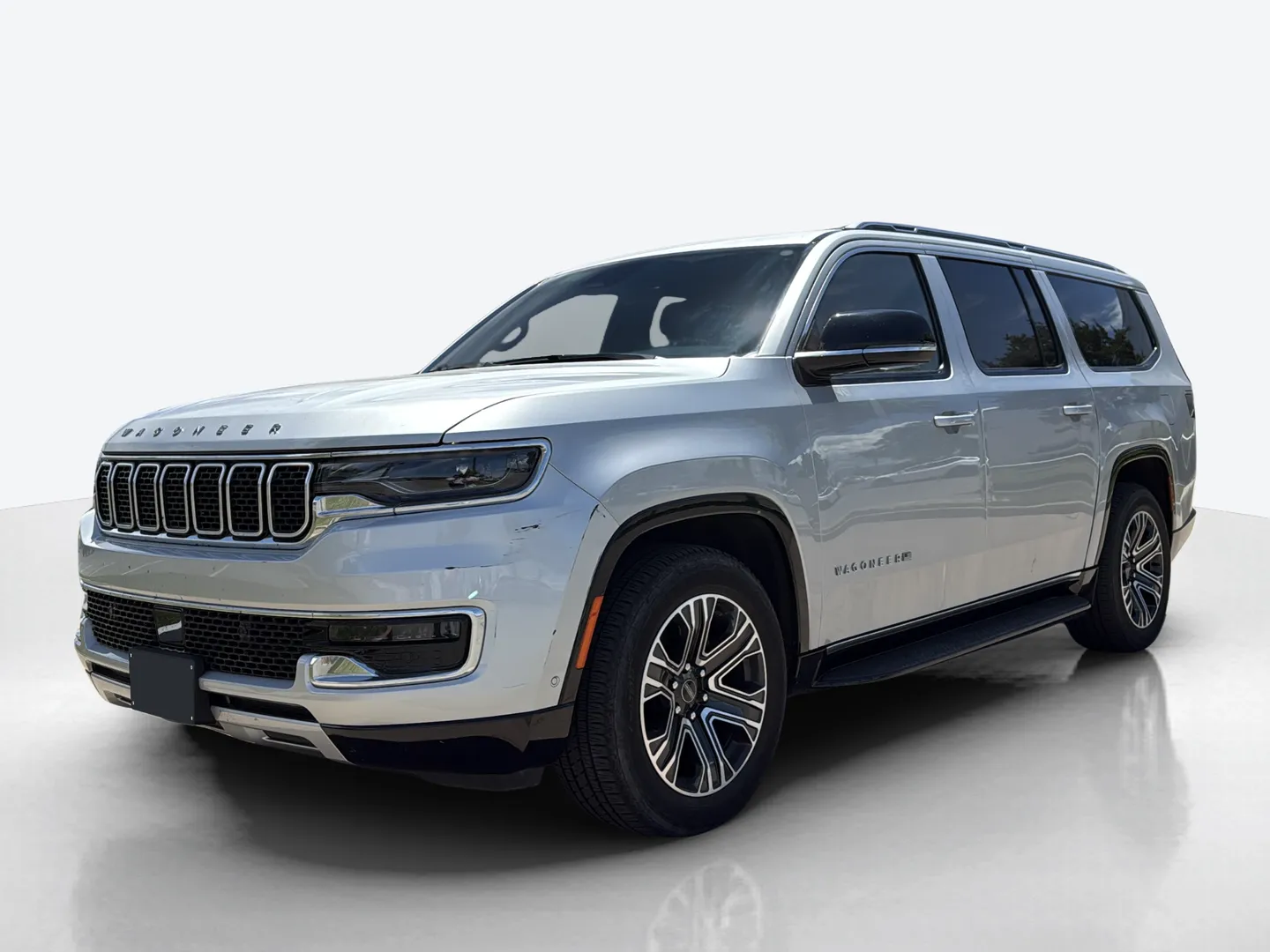 2025 Jeep Wagoneer L — image 1 of 8