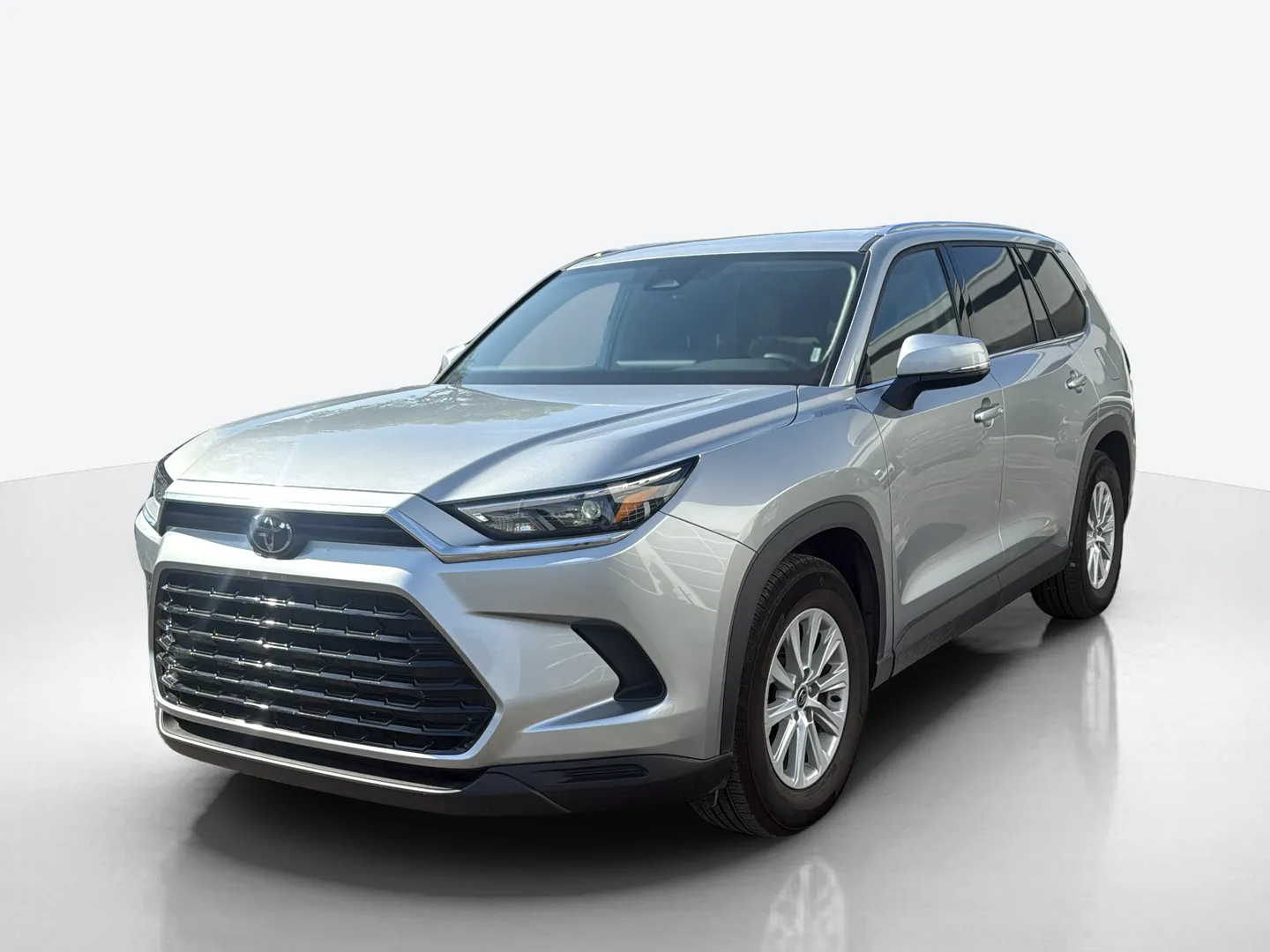 2026 Toyota Grand Highlander — image 1 of 8