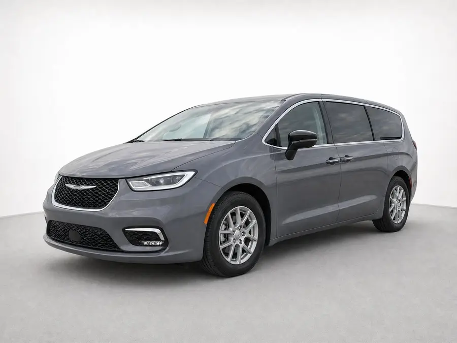 2025 Chrysler Pacifica — image 1 of 9