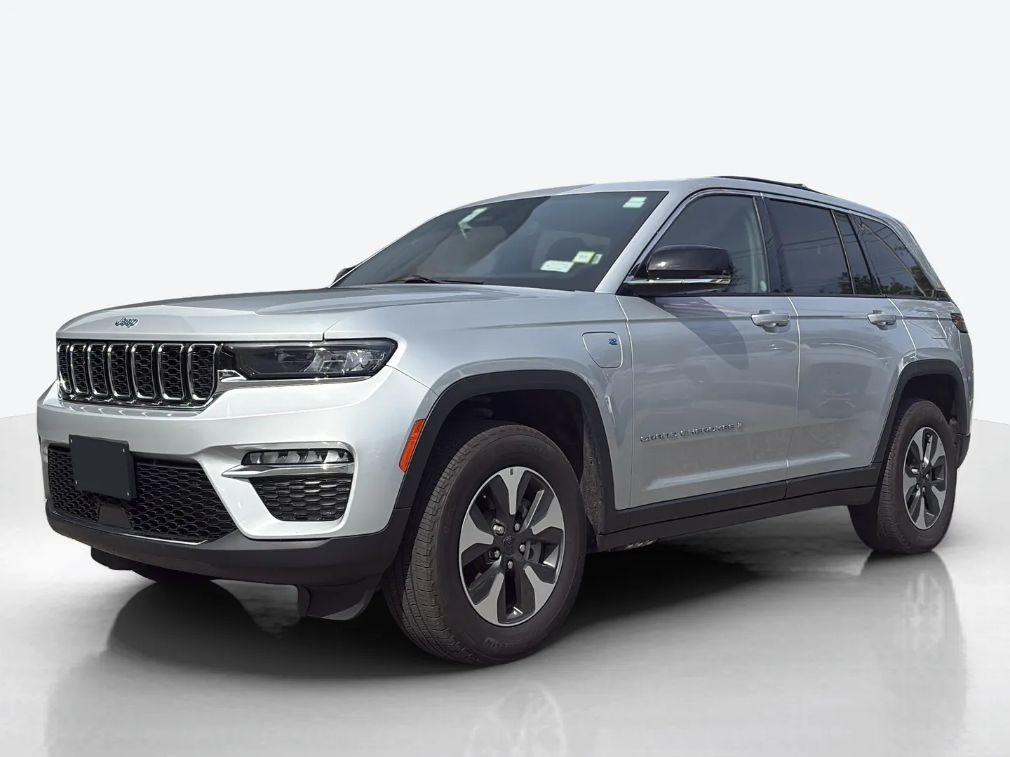 2024 Jeep Grand Cherokee 4xe — image 1 of 8