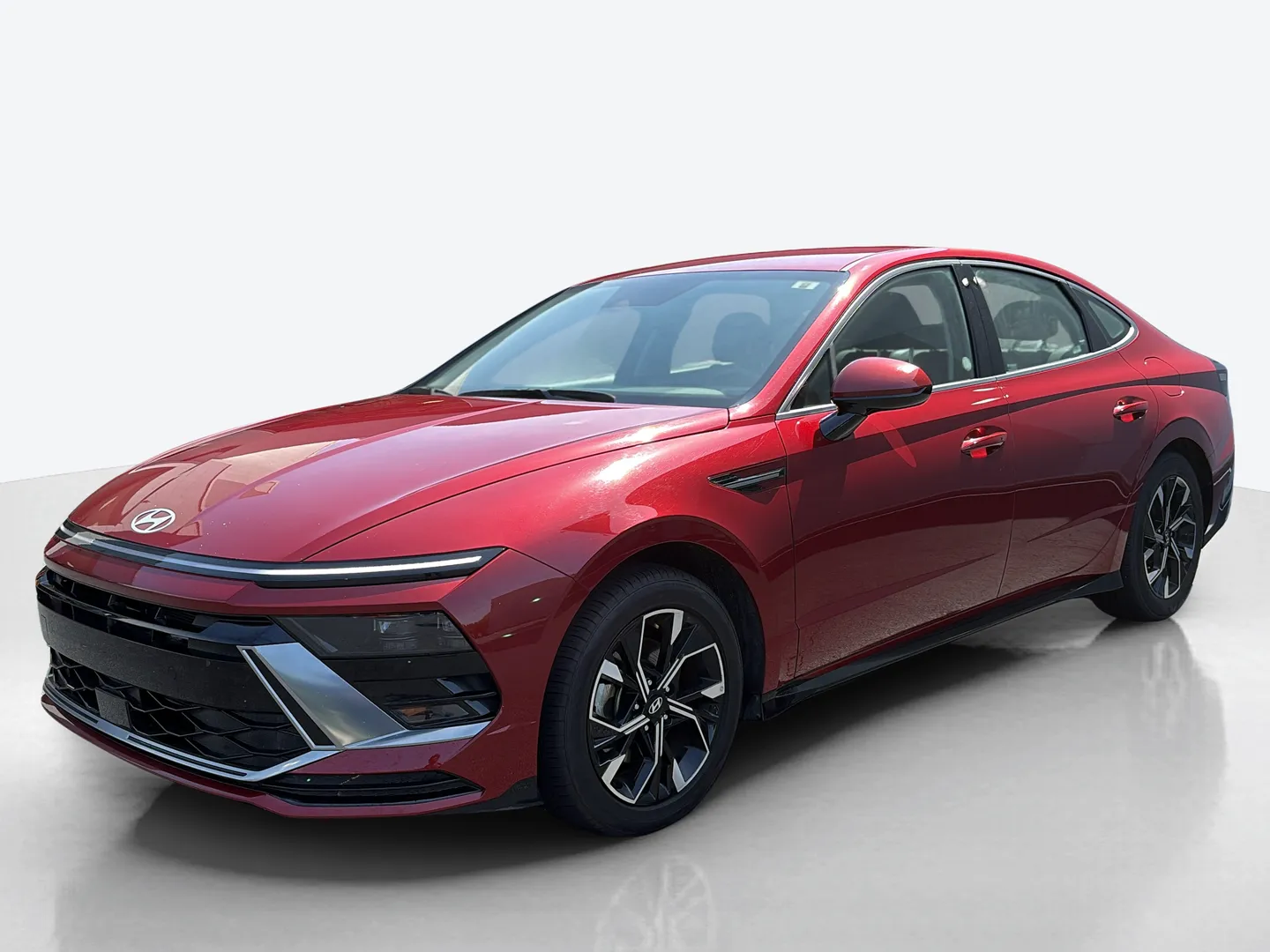 2025 Hyundai Sonata — image 1 of 8