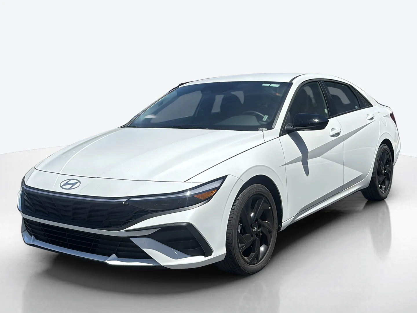 2026 Hyundai Elantra — image 1 of 8