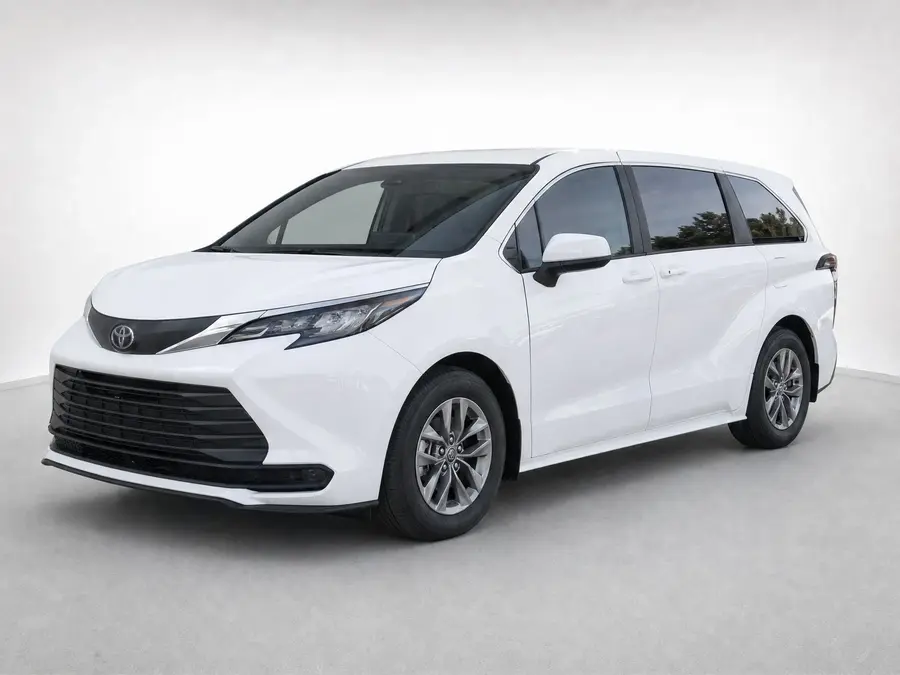 2026 Toyota Sienna — image 1 of 9