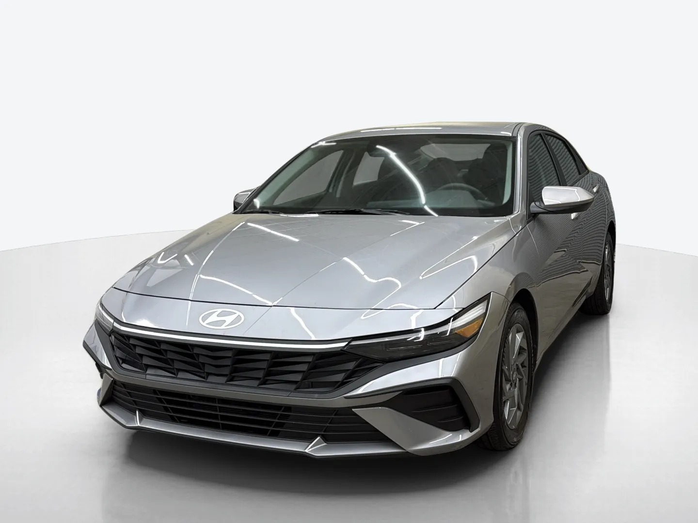 2026 Hyundai Elantra Hybrid — image 1 of 8