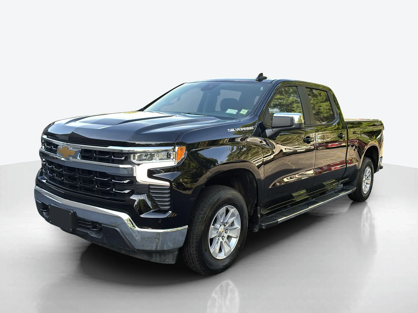 2026 Chevrolet Silverado 1500 — image 1 of 8