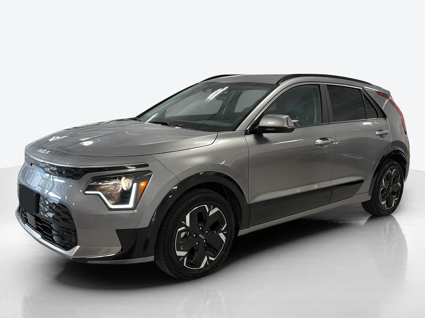 2024 Kia Niro EV — image 1 of 8