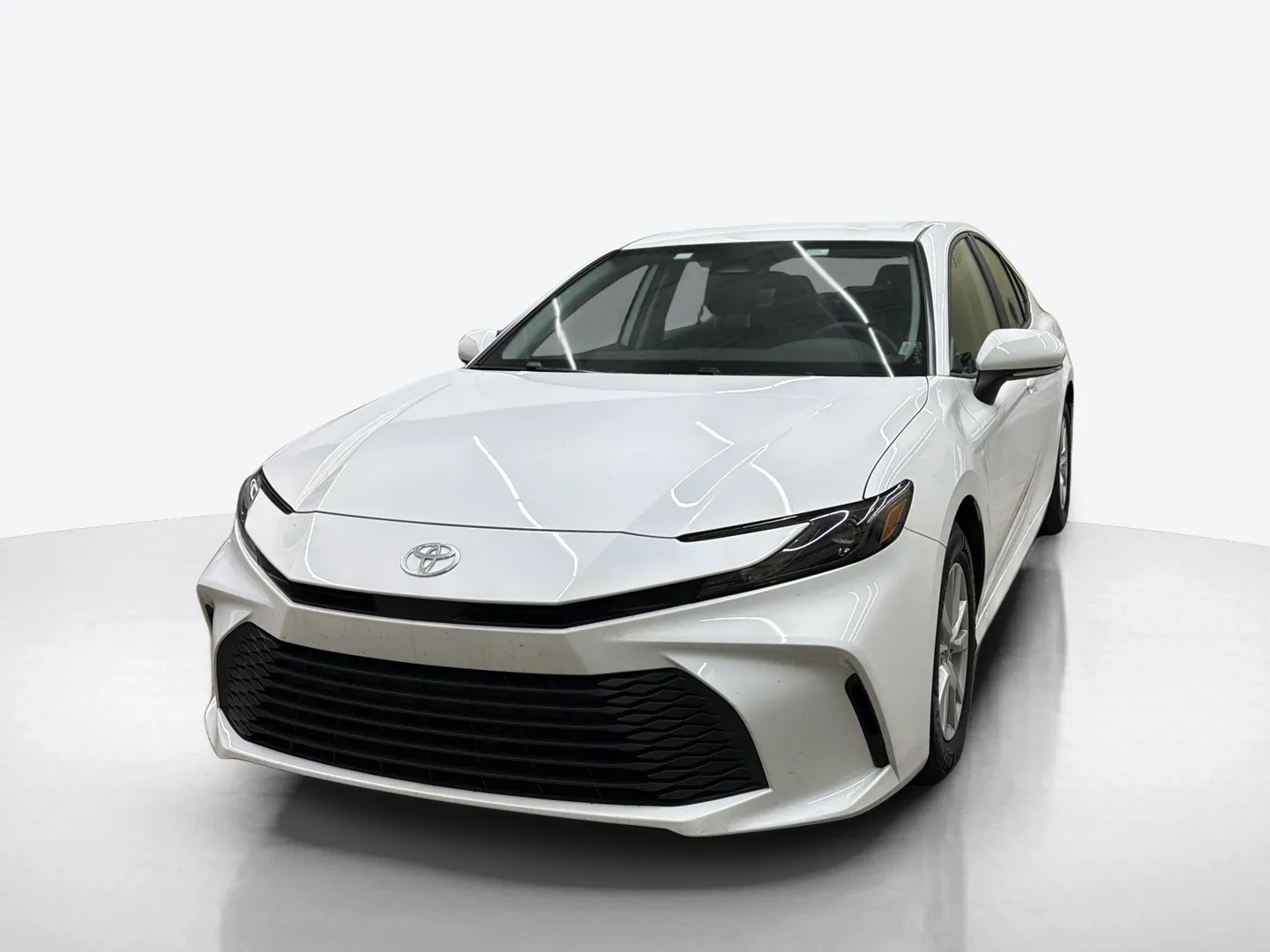 2026 Toyota Camry — image 1 of 8