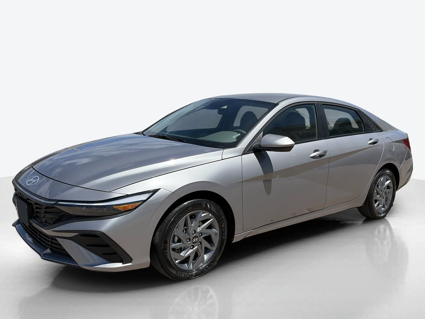 2026 Hyundai Elantra Hybrid — image 1 of 8