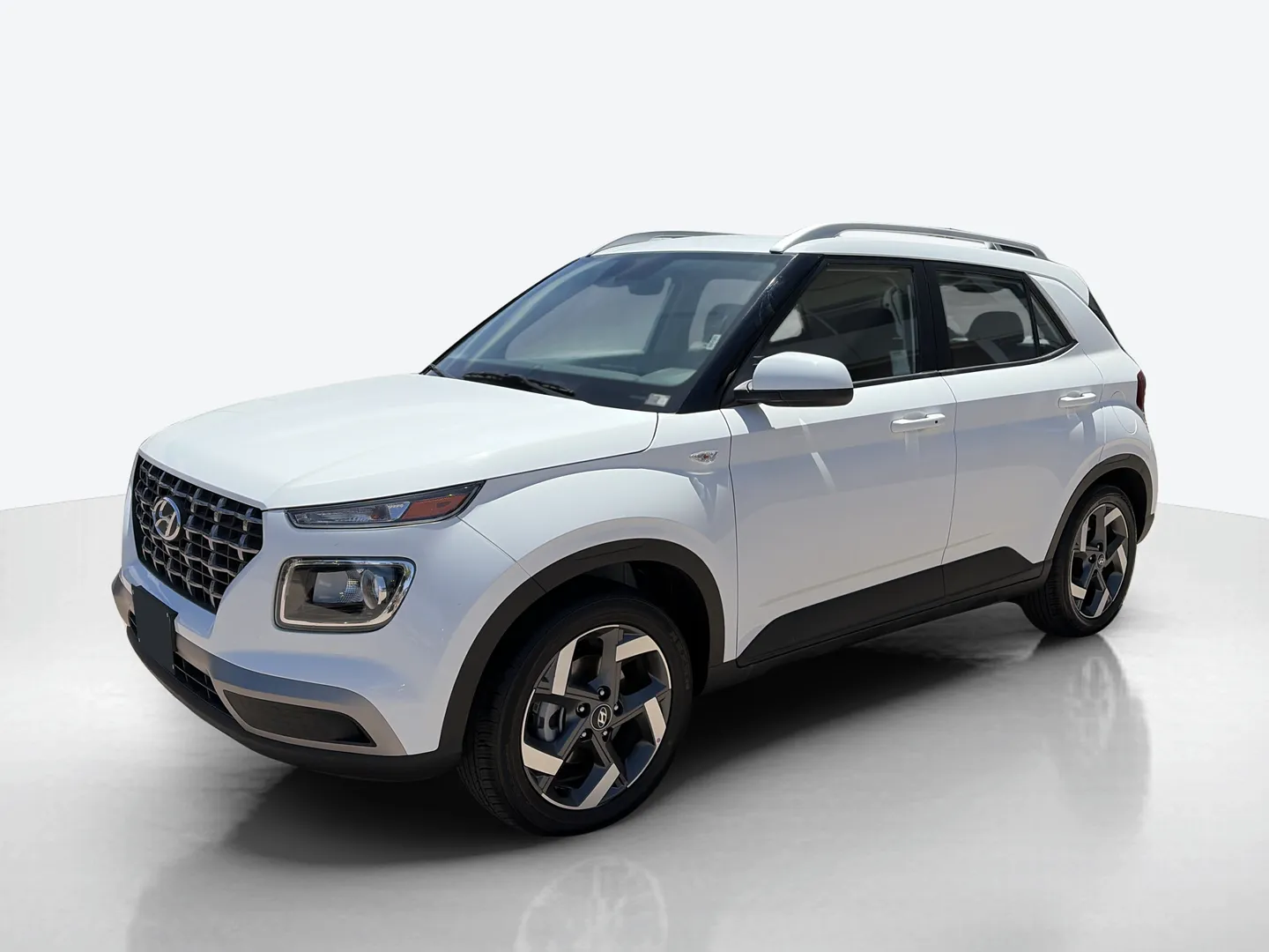 2026 Hyundai Venue — image 1 of 8