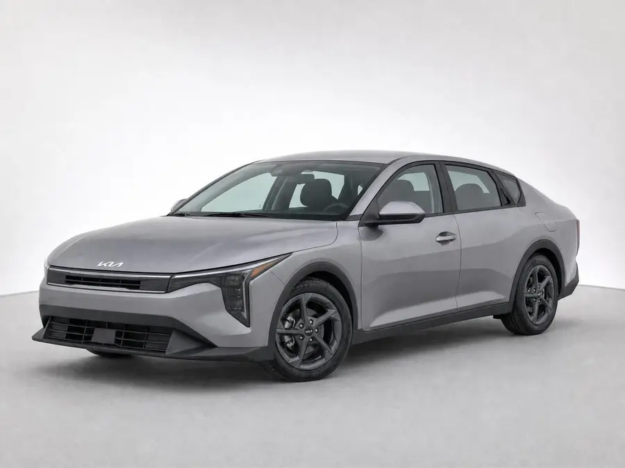 2025 Kia K4 — image 1 of 9