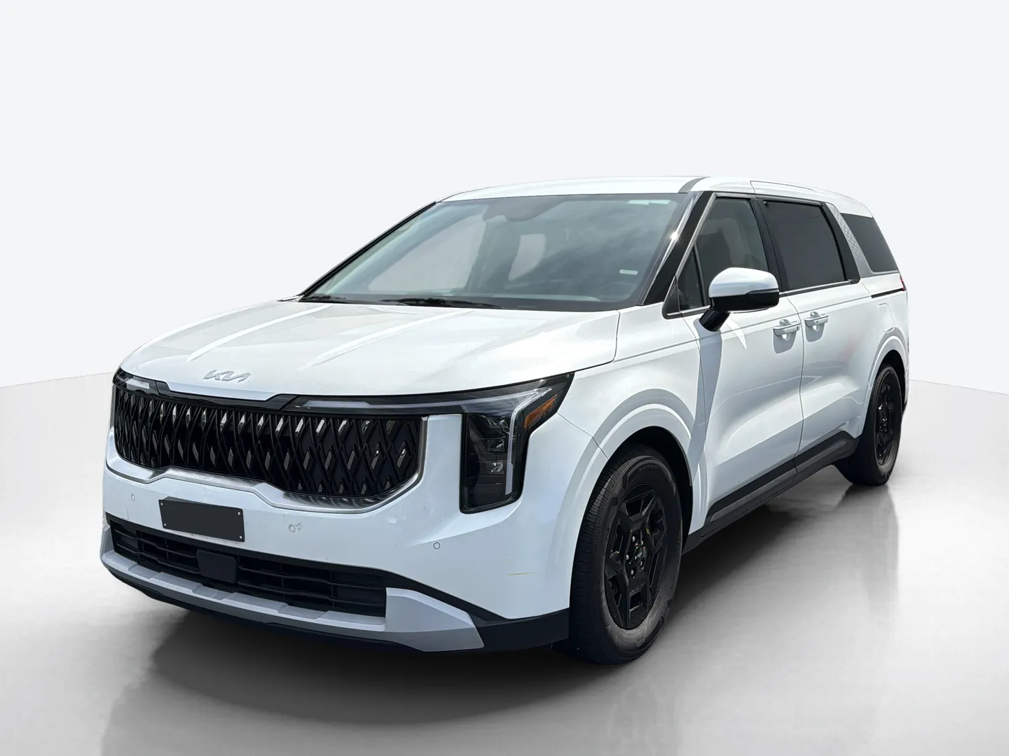 2025 Kia Carnival — image 1 of 8