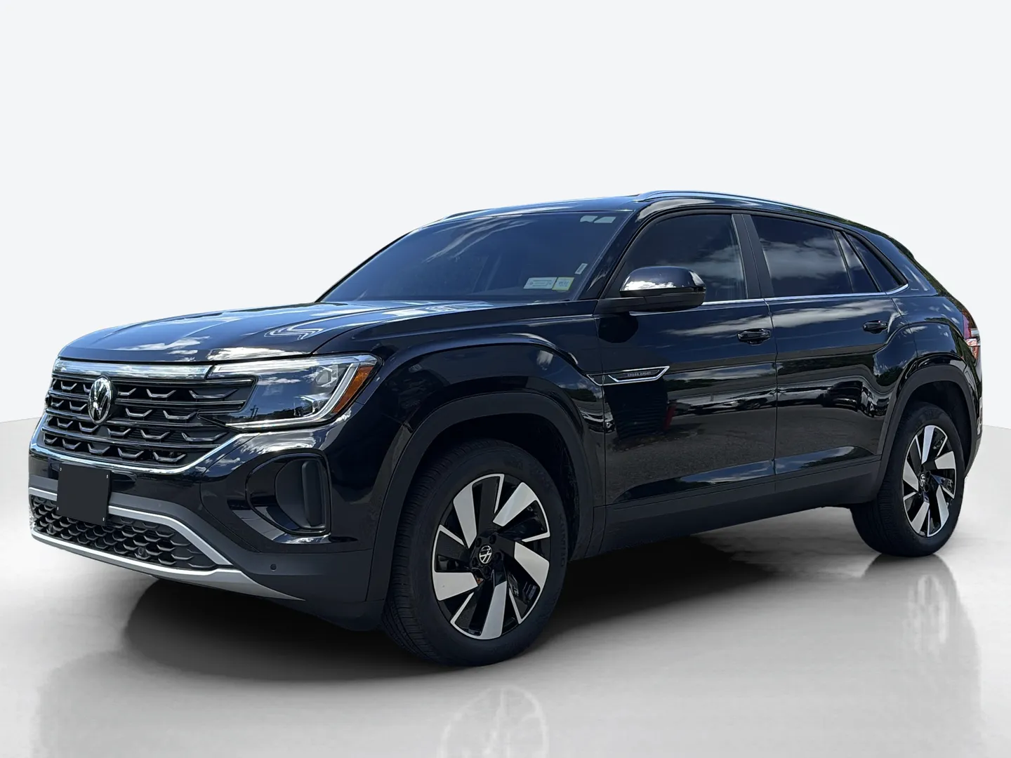 2026 Volkswagen Atlas Cross Sport — image 1 of 8