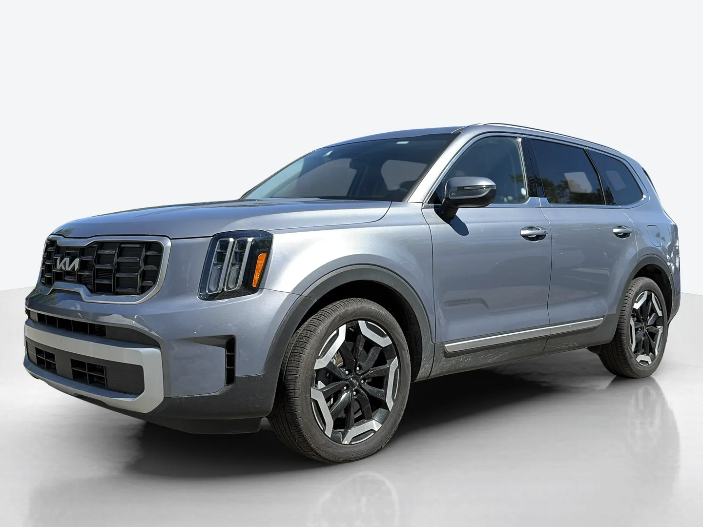 2025 Kia Telluride — image 1 of 8