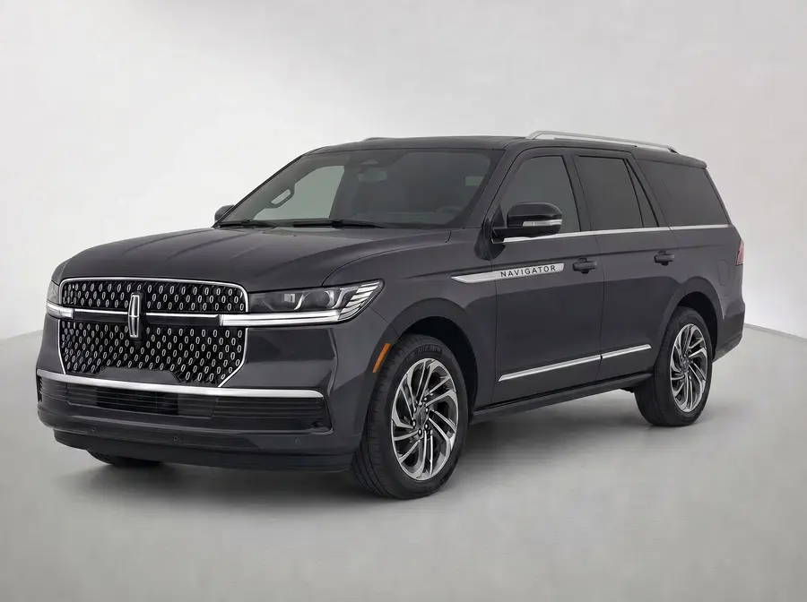 2025 Lincoln Navigator — image 1 of 9