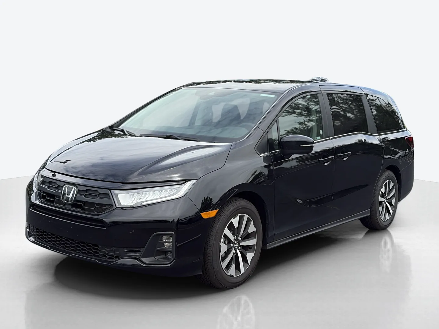 2026 Honda Odyssey — image 1 of 8
