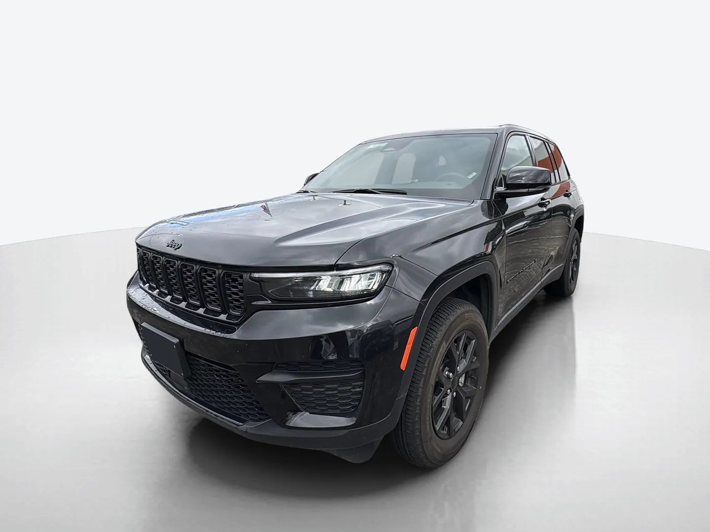 2025 Jeep Grand Cherokee — image 1 of 7