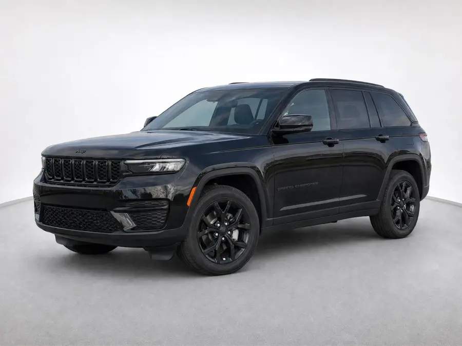 2025 Jeep Grand Cherokee — image 1 of 8