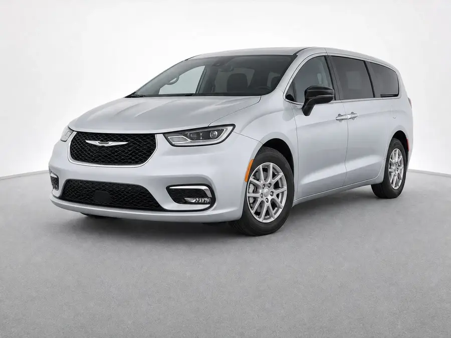 2026 Chrysler Pacifica — image 1 of 9