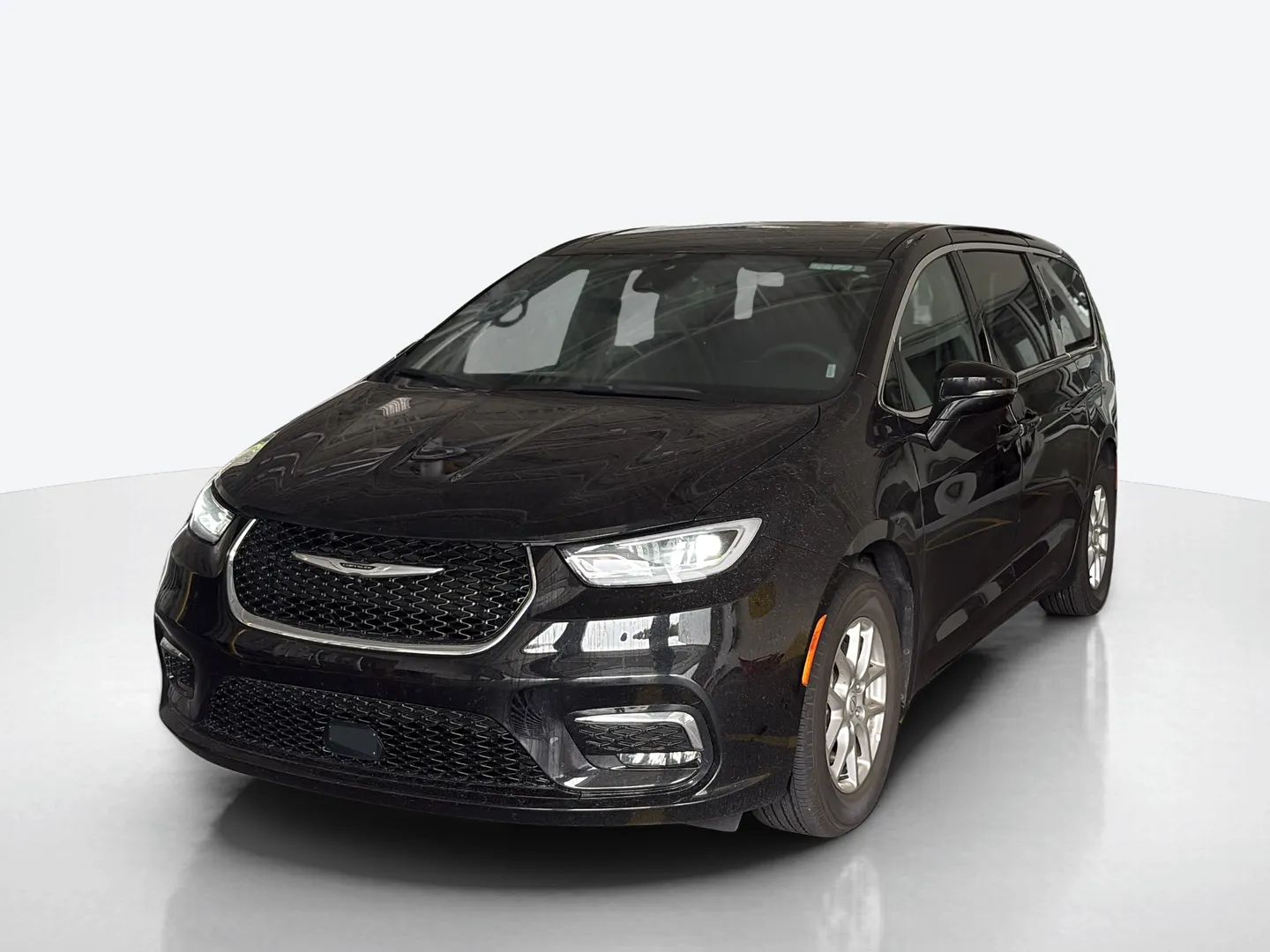 2026 Chrysler Pacifica — image 1 of 8
