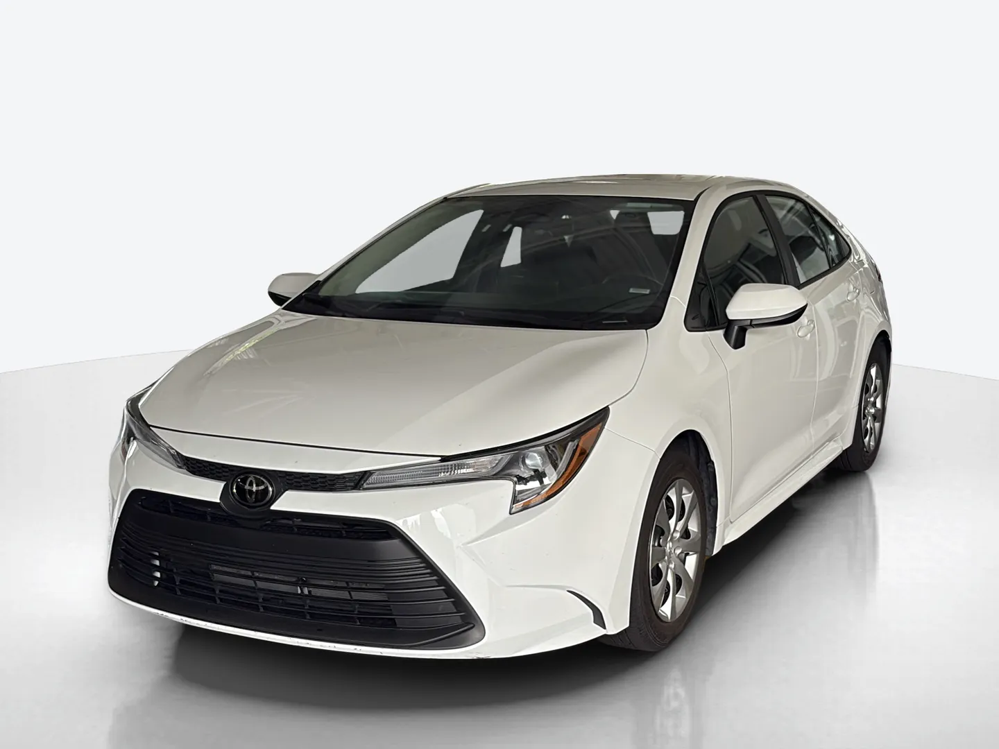 2025 Toyota Corolla — image 1 of 8