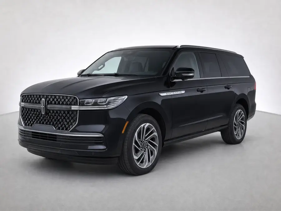 2026 Lincoln Navigator — image 1 of 9