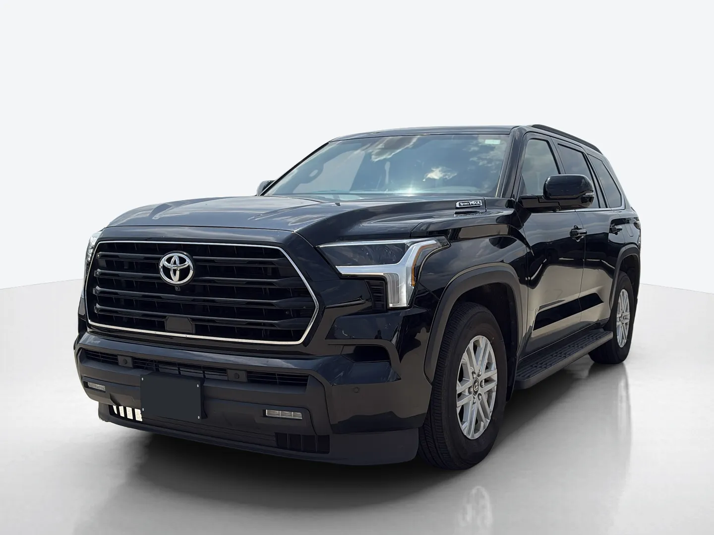 2025 Toyota Sequoia — image 1 of 8