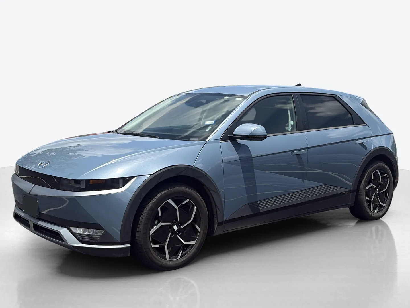 2023 Hyundai IONIQ 5 — image 1 of 8