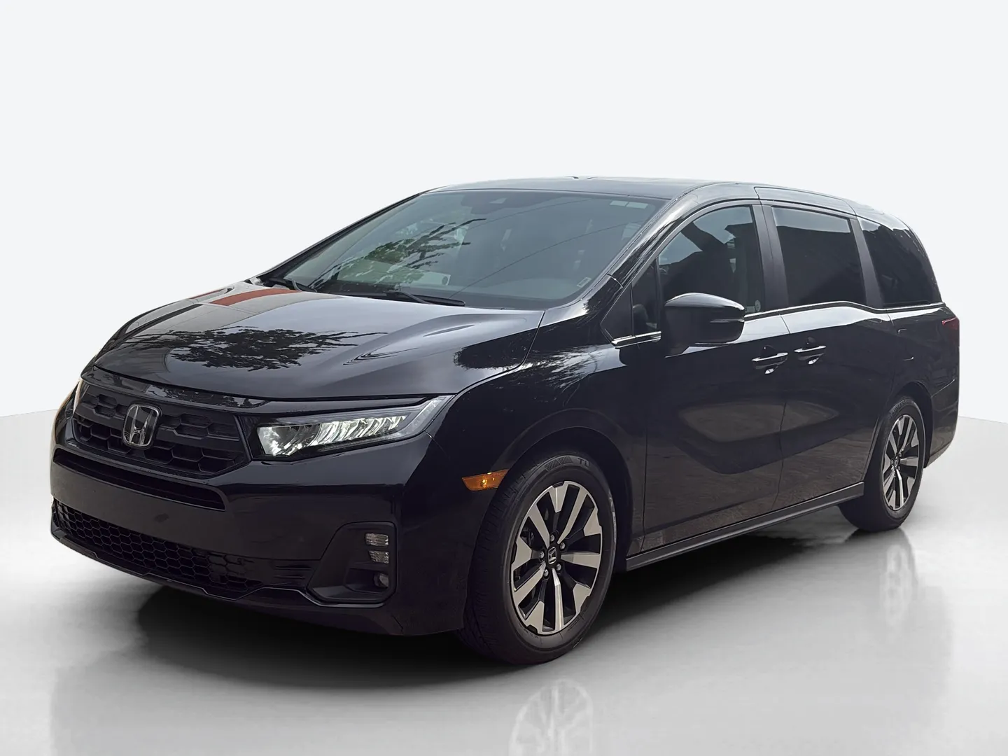 2026 Honda Odyssey — image 1 of 8