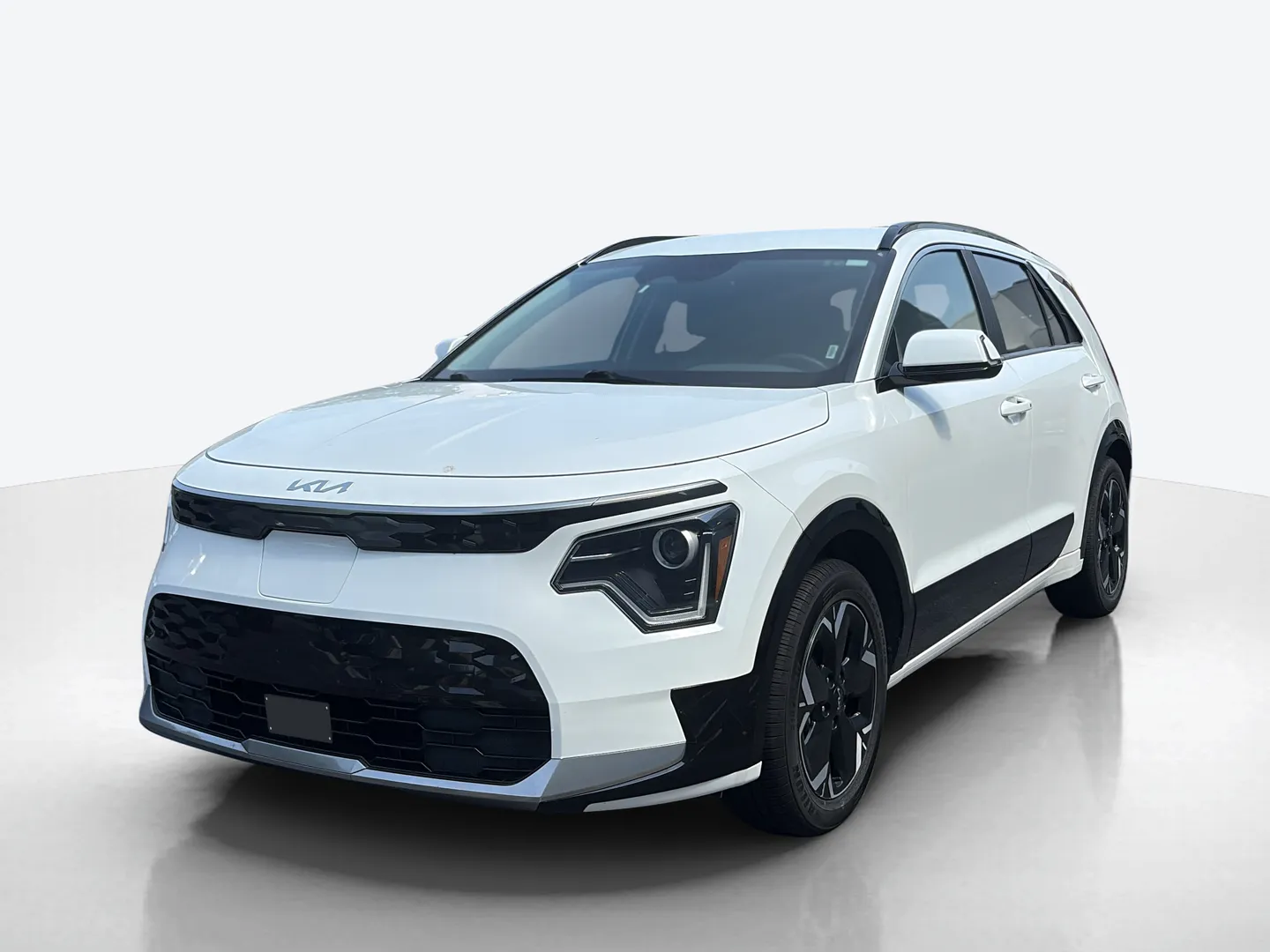 2024 Kia Niro EV — image 1 of 8