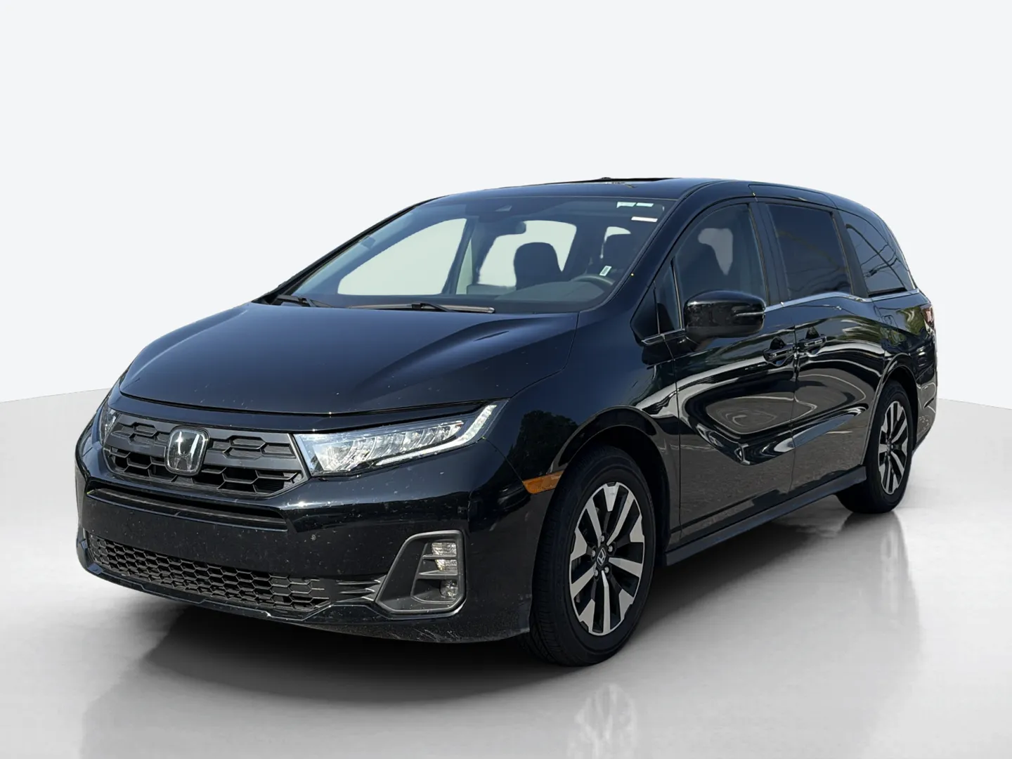 2026 Honda Odyssey — image 1 of 8