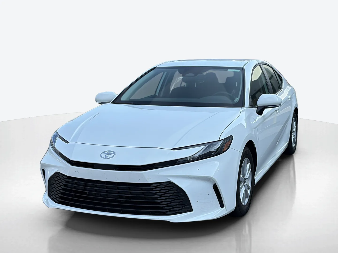 2026 Toyota Camry — image 1 of 8