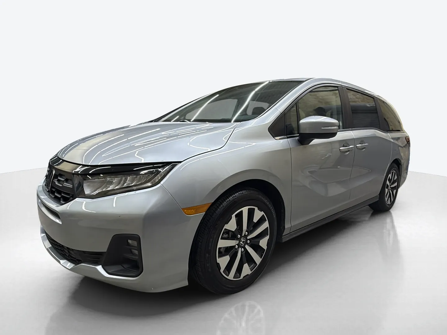 2026 Honda Odyssey — image 1 of 8