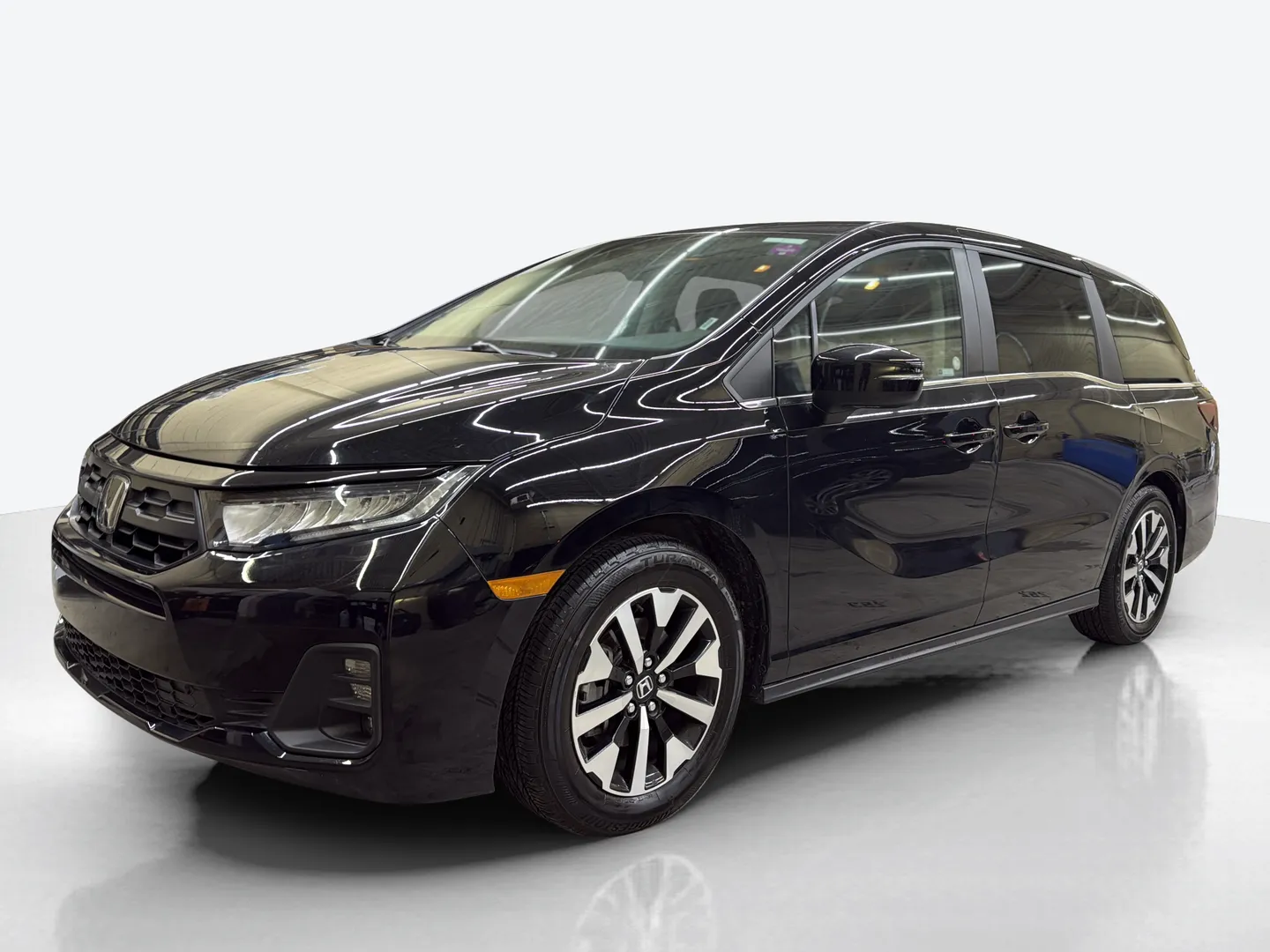 2026 Honda Odyssey — image 1 of 8