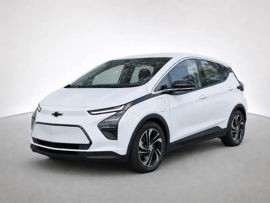 2023 Chevrolet Bolt EV — image 1 of 9