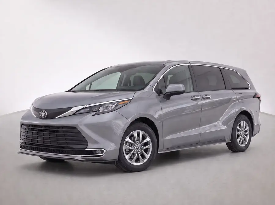 2026 Toyota Sienna — image 1 of 9