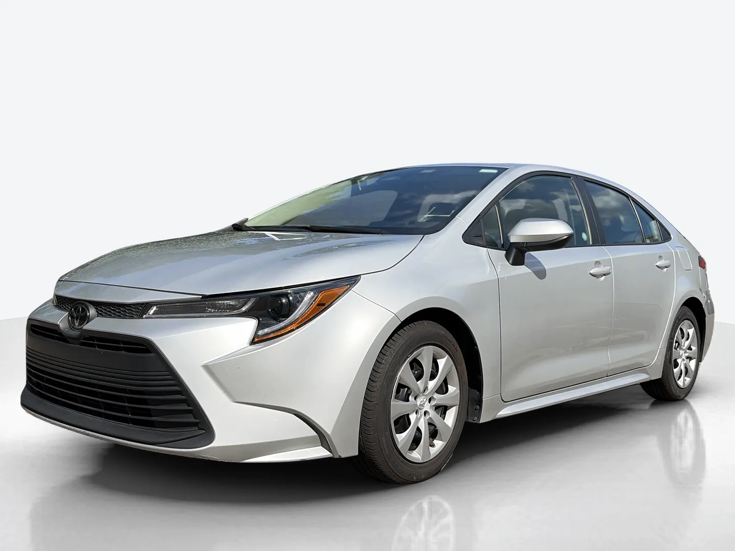 2025 Toyota Corolla — image 1 of 8