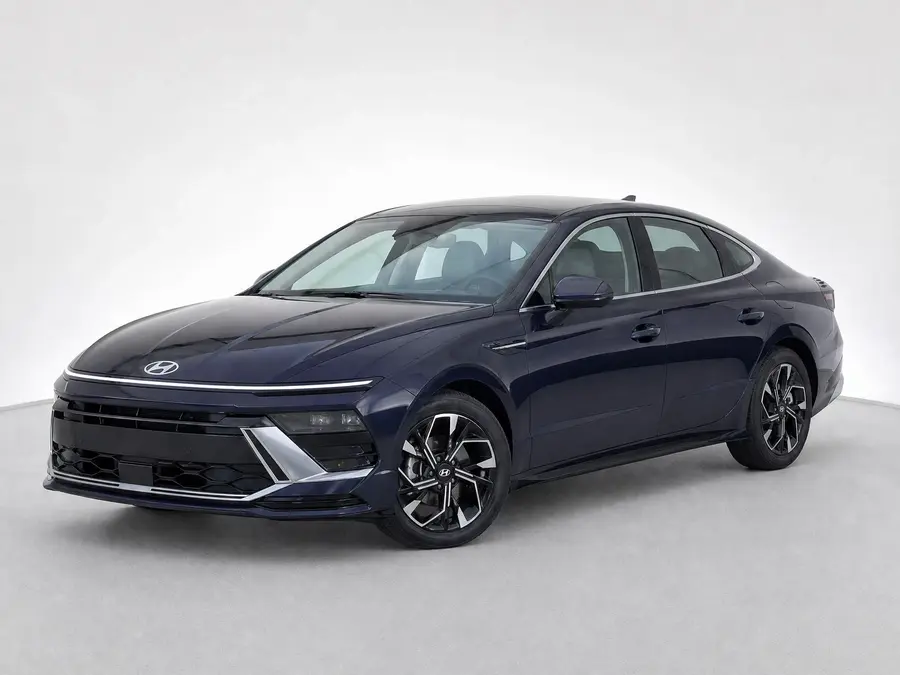 2025 Hyundai Sonata — image 1 of 9