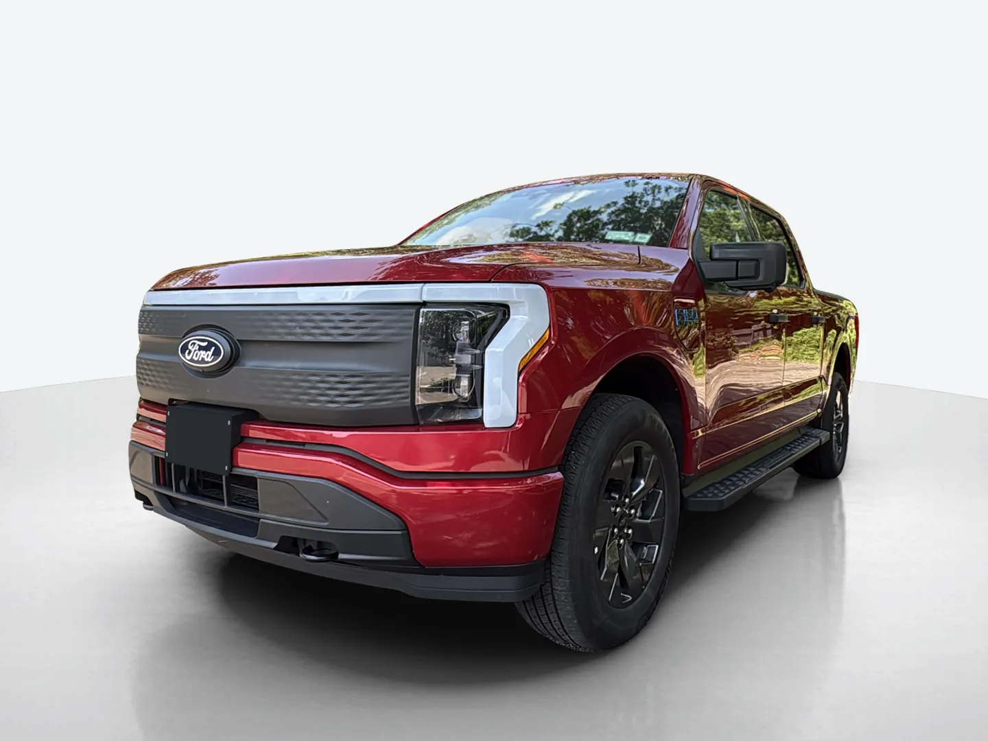 2024 Ford F-150 Lightning — image 1 of 8