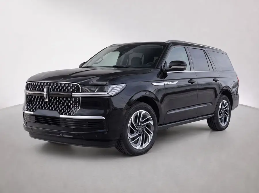 2026 Lincoln Navigator — image 1 of 9