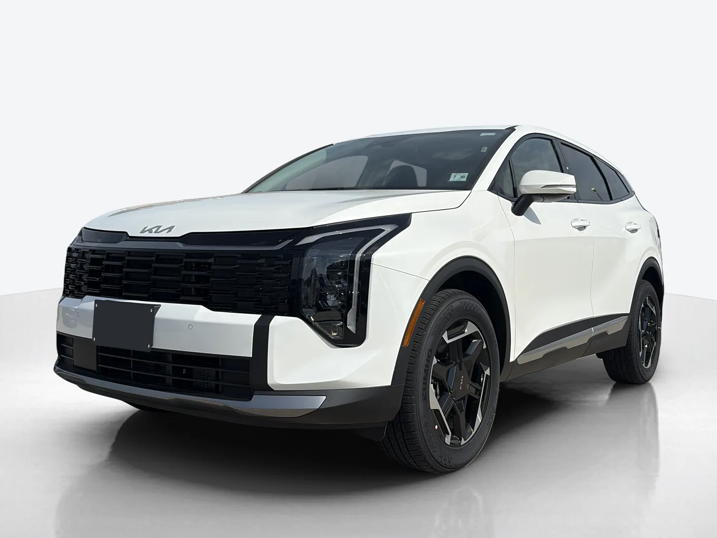 2027 Kia Sportage Hybrid — image 1 of 8