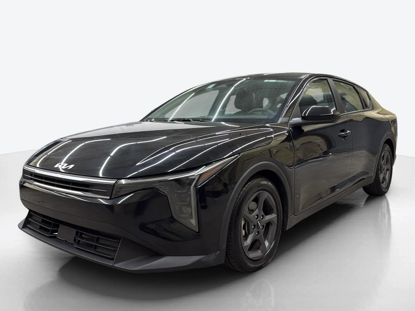2025 Kia K4 — image 1 of 8