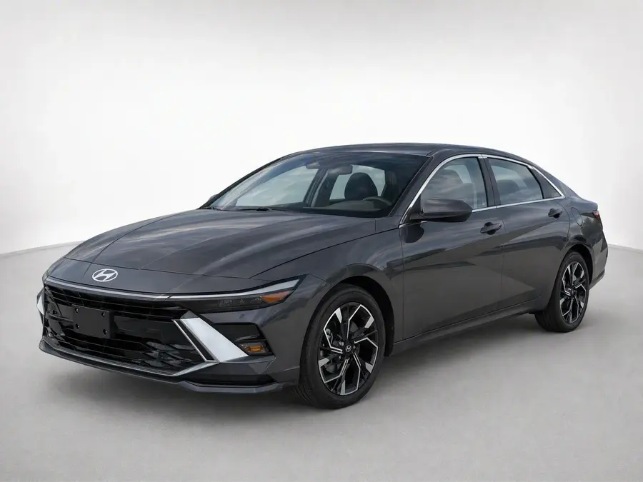 2025 Hyundai Sonata — image 1 of 9