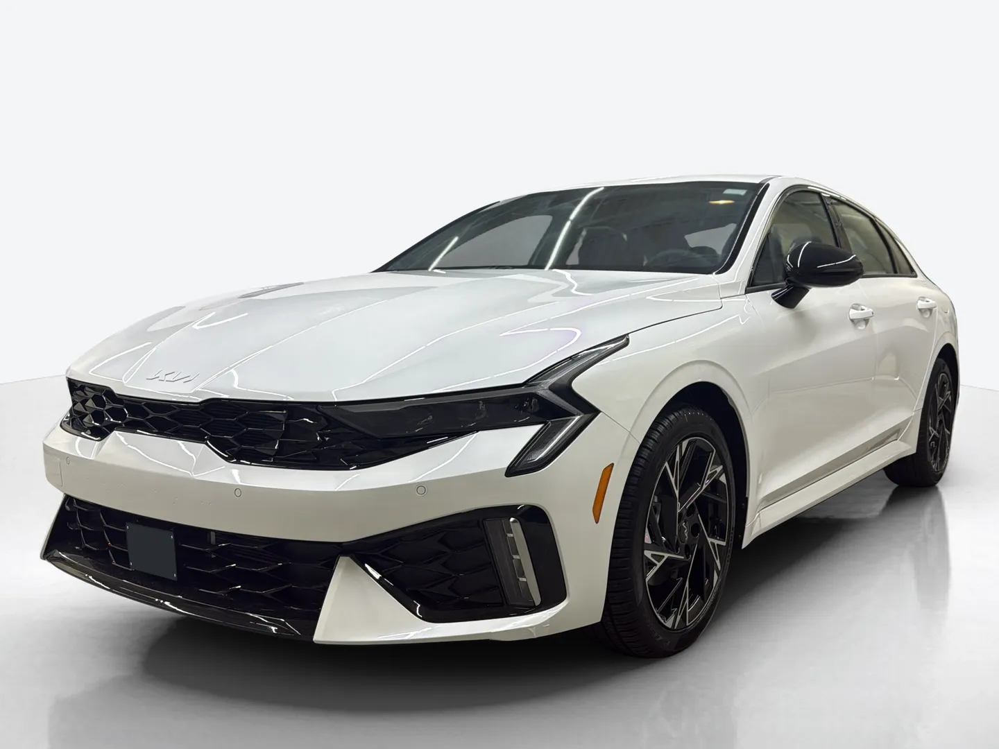 2027 Kia K5 — image 1 of 8