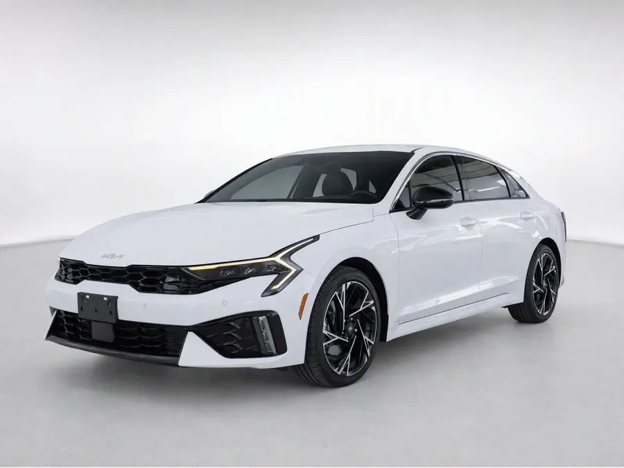 2027 Kia K5 — image 1 of 9
