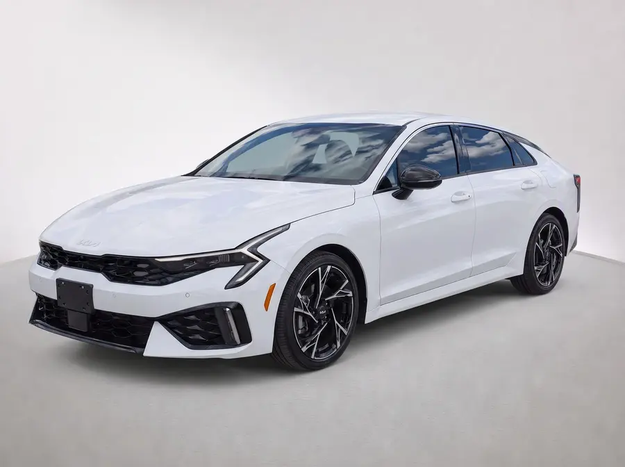 2027 Kia K5 — image 1 of 9
